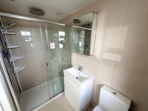 Photo 19- click for photo gallery